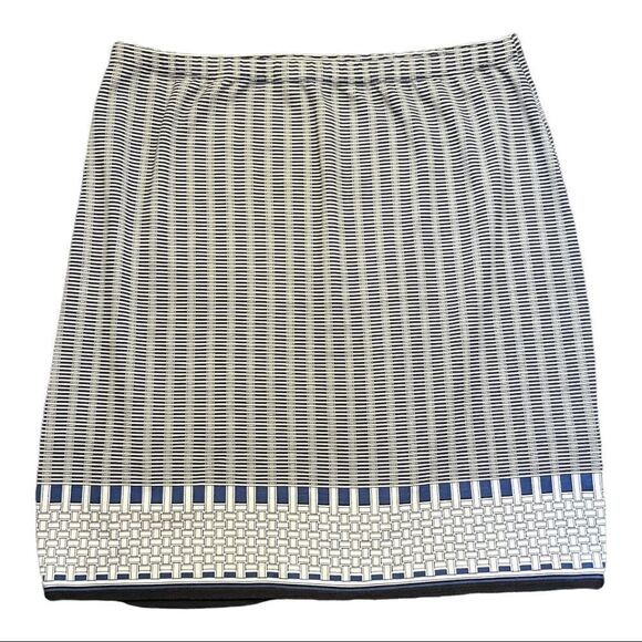 MAX STUDIO Skirt Blue and White with Black Hem Size M - Picture 3 of 11